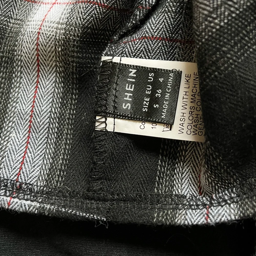 Crop flannel - Picture 2 of 2